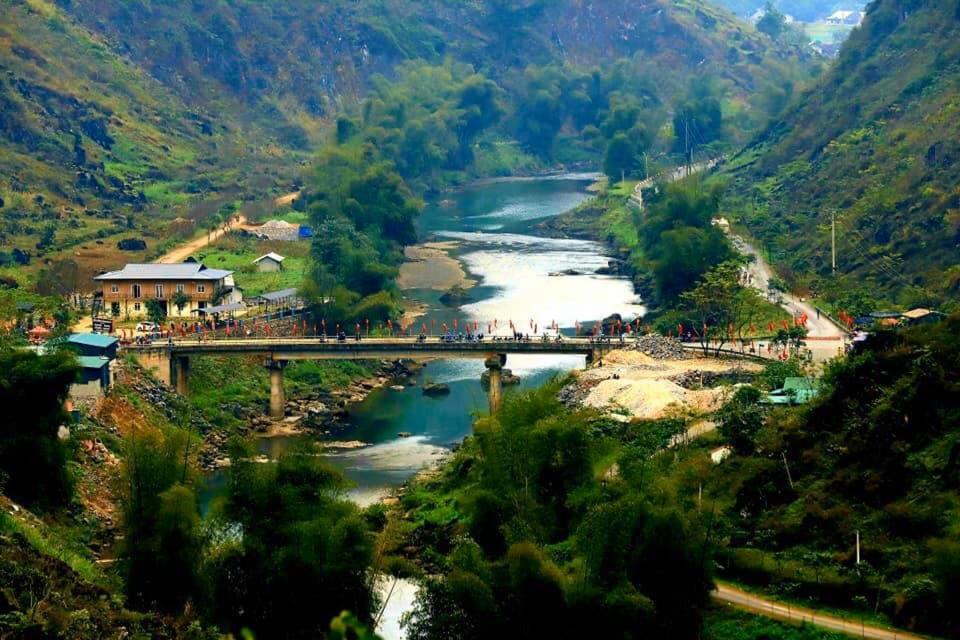 Diem Dung Chan Can Ty Ha Giang Exterior photo